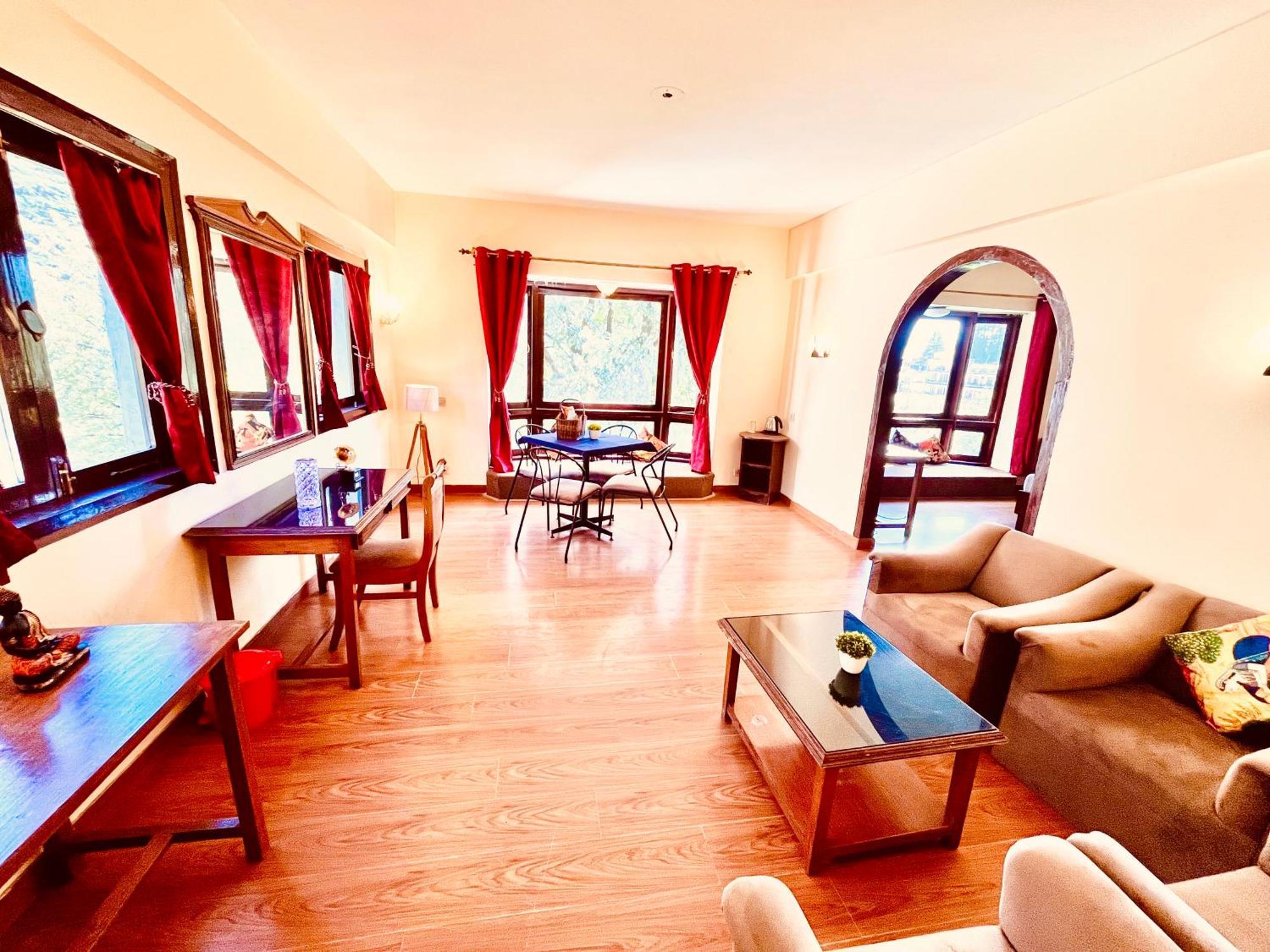 Sagar Resort !! Mountain View ! Luxury Stay ! Family Resort ! Private Parking ! Near Mall Road Manali  Luaran gambar