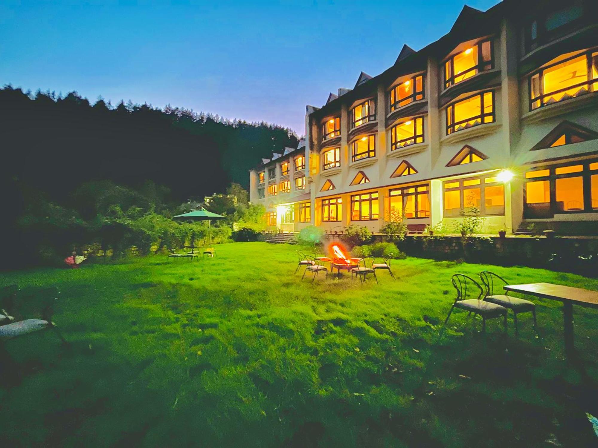 Sagar Resort !! Mountain View ! Luxury Stay ! Family Resort ! Private Parking ! Near Mall Road Manali  Luaran gambar